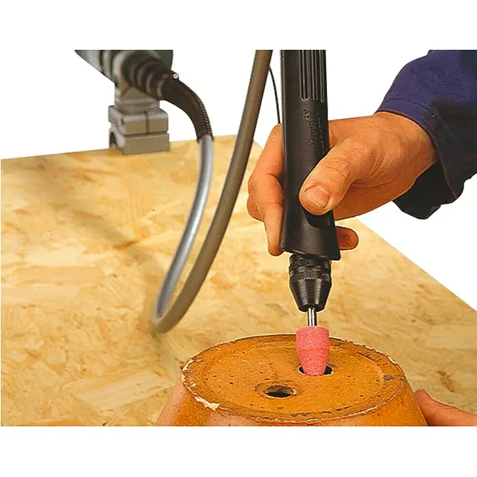 Wolfcraft Fleksibilno vratilo - 130 cm, Stezni raspon: 0,5 mm - 6 mm - Proizvod u upotrebi