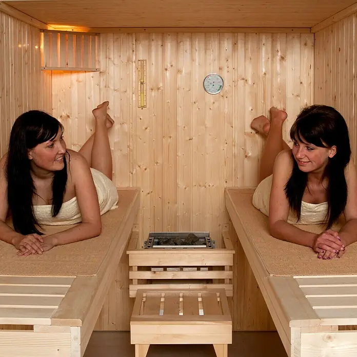 Weka Elementsauna 506 GT Gr.3 - Ohne Ofen, 194 x 177 x 199 cm - Anwendungsbeispiel