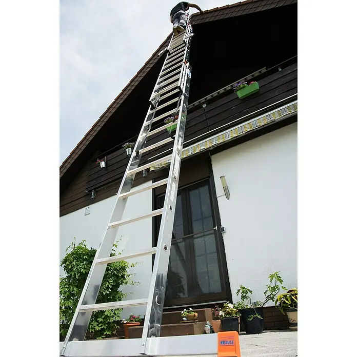 Krause Monto Sprossen-Mehrzweckleiter Tribilo - Arbeitshöhe: 9,3 m, 3 x 12 Sprossen, Aluminium - Anwendungsbeispiel