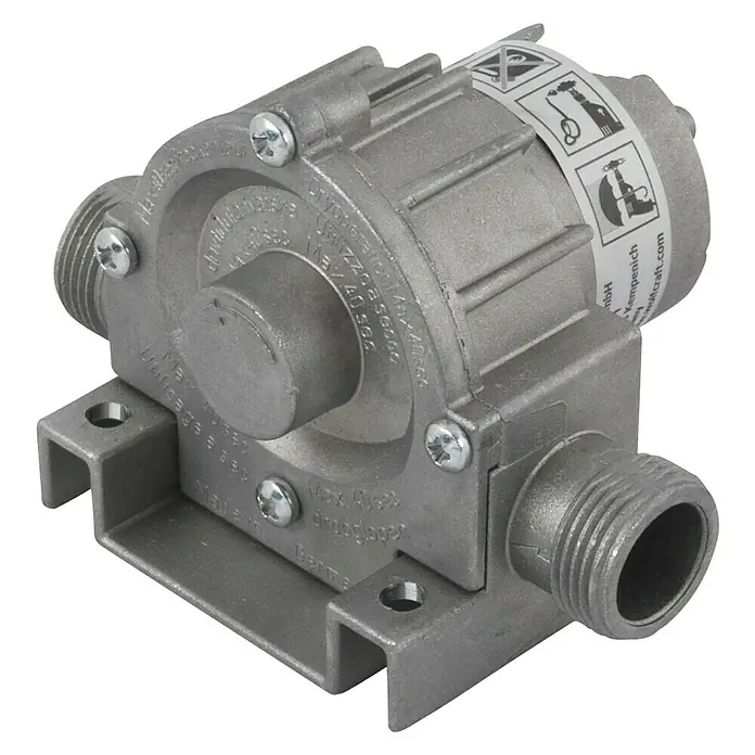 Wolfcraft Pumpe - Max. 3.000 l/h, Förderhöhe: 30 m (½″ Schlauch) - Diagonale Ansicht