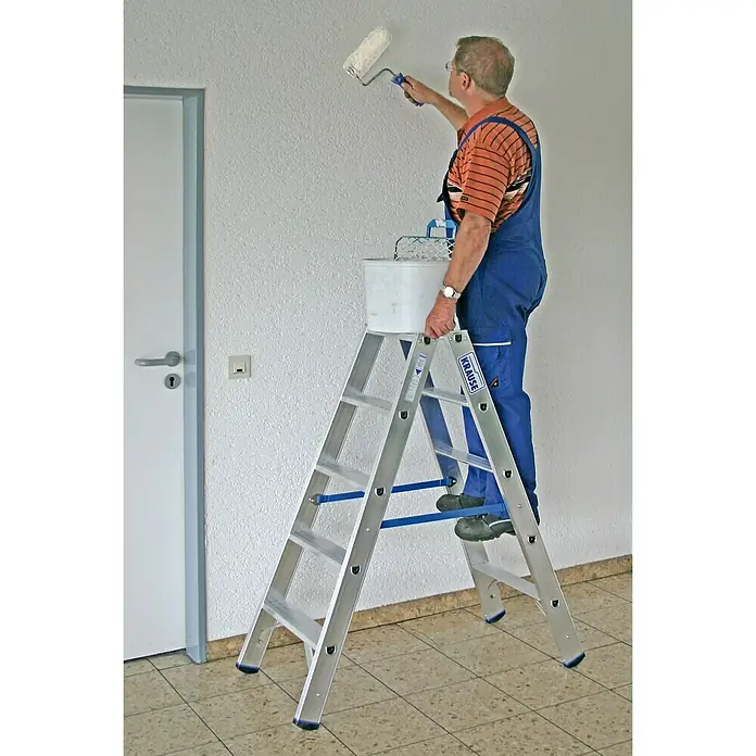 Krause Stabilo Stufen-Doppelleiter - Arbeitshöhe: 2,7 m, Anzahl Tritte: 2 x 5 Stufen, Tiefe Stufen: 80 mm, Aluminium - Anwendungsbeispiel