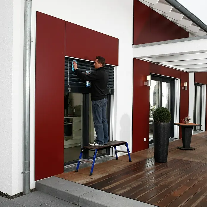 Krause Monto Arbeitsplattform StepTop - L x B x H: 1,1 x 0,41 x 0,14 m, Arbeitshöhe: 2,45 m, Aluminium - Anwendungsbeispiel
