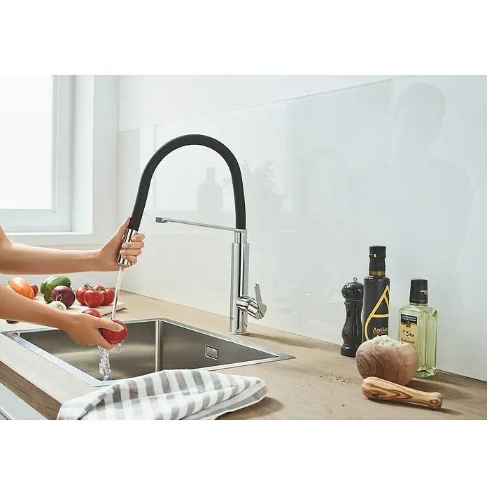 Grohe Spültischarmatur Feel - Chrom, Glänzend, Hoher Auslauf - Anwendungsbeispiel