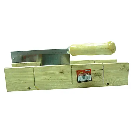 Sierra de costilla con caja corta ingletes