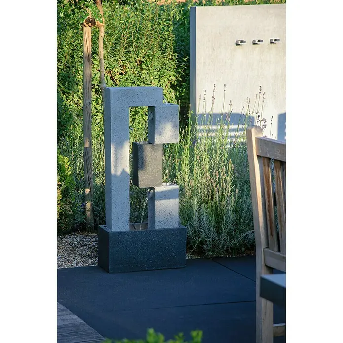 Dobar Kunststeinbrunnen - 40,5 x 21,5 x 90,5 cm - Stimmungsaufnahme