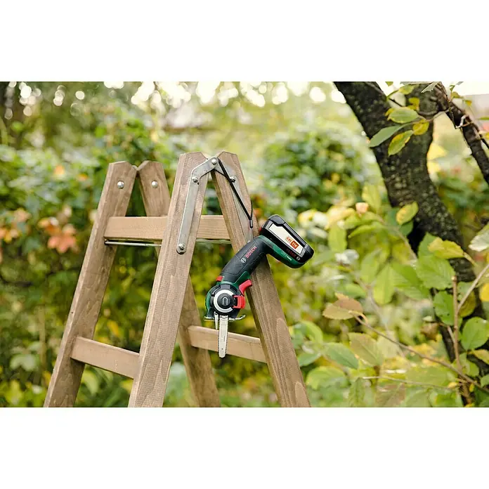 Bosch 18 V Power for All Sierra NanoBlade AdvancedCut 18 - Número de revoluciones de marcha en vacío: 7.000 r.p.m., 18 V, Sin batería - Producto en uso