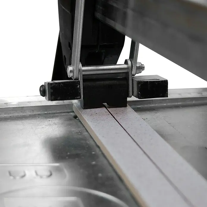 Berg Fliesenschneider BTC 640 - Max. Schnittlänge: 640 mm - Detailaufnahme