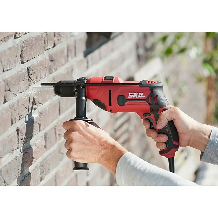 Skil Schlagbohrmaschine 6725 AA - 710 W, Leerlaufdrehzahl: 0 U/min - 2.800 U/min - Anwendungsbeispiel