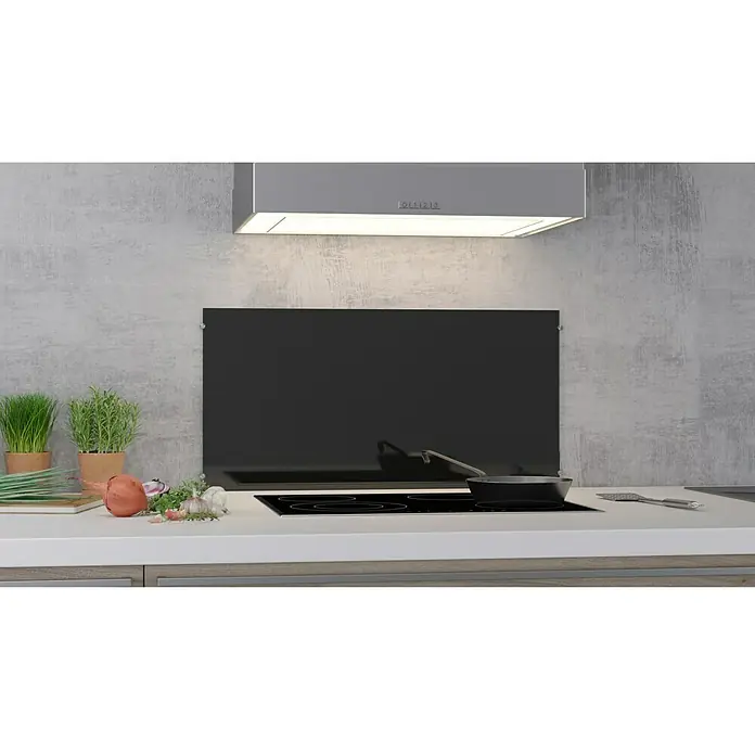 CUCINE Küchenrückwand - Schwarz, 80 x 40 cm, Stärke: 6 mm, Einscheibensicherheitsglas (ESG) - Stimmungsaufnahme