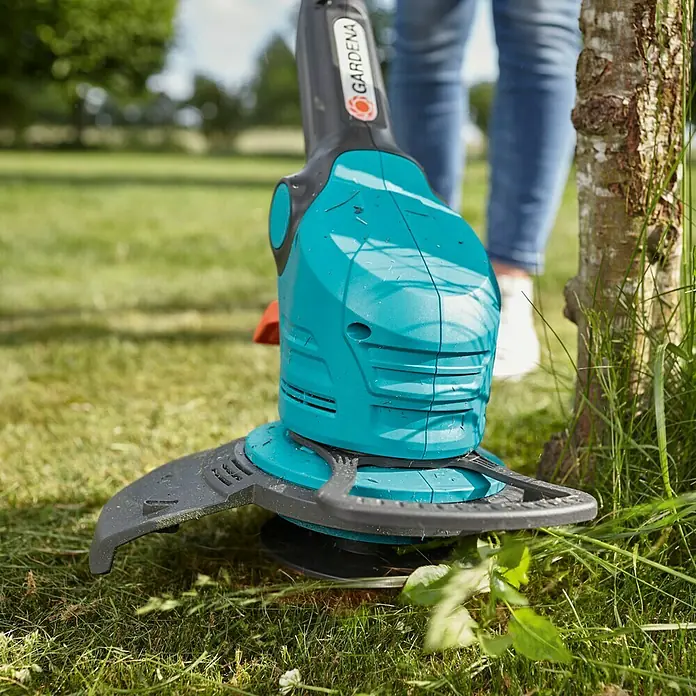 Gardena EasyCut Akumulatorski trimer Li-18/23R - 18 V, Litij-ionska, Bez akumulatora, Širina reza: 23 cm