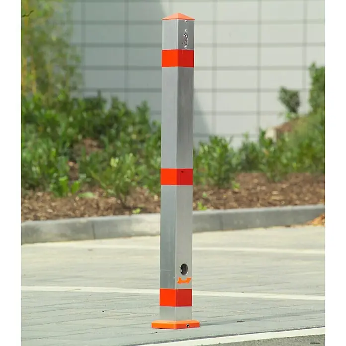 Sperrpfosten - Höhe über Boden: 900 mm, L x B: 70 x 70 mm, Aluminium, Profilzylinderschloss, Montageart: Einbetonieren, Weiß/Rot