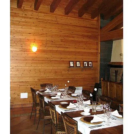 Paneles de madera Frisolar Teñido