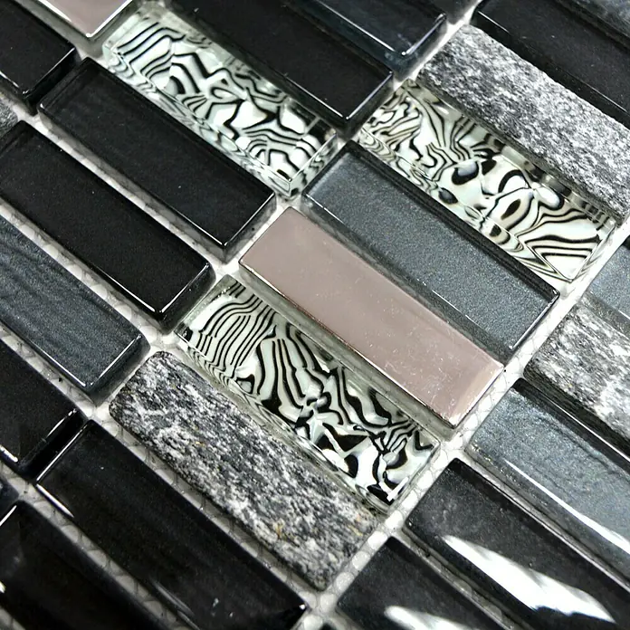 Mosaikfliese Rechteck Crystal Mix XCM SM88 - 29,8 x 30,4 cm, Grau/Schwarz, Glänzend - Detailaufnahme