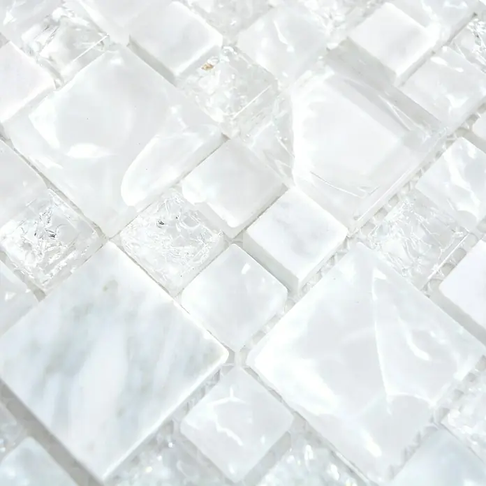 Mosaikfliese Crystal Mix XIC K1411 - 30,5 x 30,5 cm, Weiß/Grau, Glänzend - Detailaufnahme