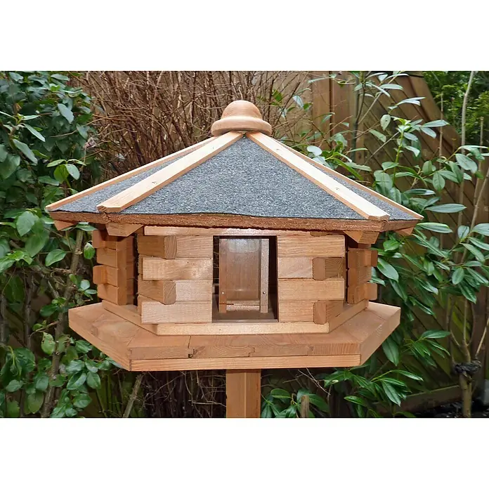 Promadino Vogelfutterhaus Fehmarn - Hellbraun, Ausstattung: Ohne Vogelhausständer - Stimmungsaufnahme