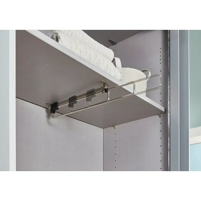Express Möbel Kleiderbügelhalter - Länge: 31 cm, Passend für: Express Möbel Kleiderschränke, Ausziehbar - Stimmungsaufnahme