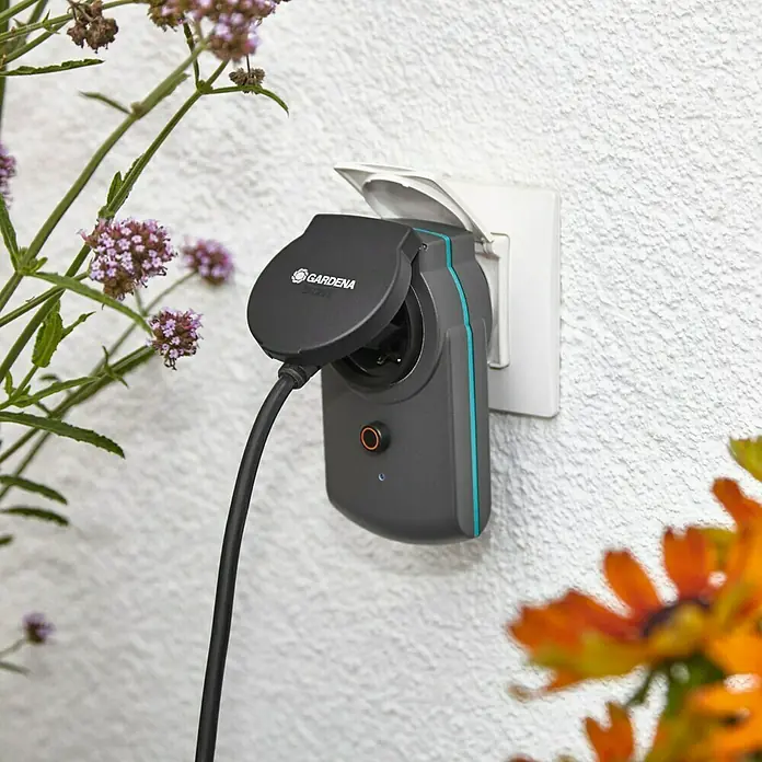 Gardena Smart system Conector intermedio - Sistema Smart Gardena - Producto en uso
