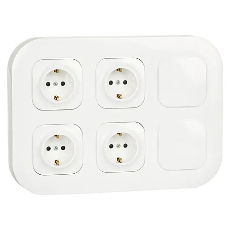 Legrand  Enchufe cuádruple Forix