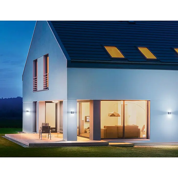 Steinel LED-Sensor-Außenwandleuchte L 840 LED iHF - 9,1 W, L x B x H: 11 x 11 x 13,35 cm, Anthrazit, Warmweiß - Stimmungsaufnahme