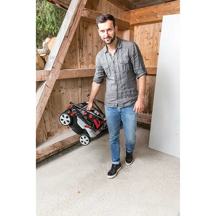 AL-KO Energy Flex Akku-Vertikutierer SF 4036 - Li-Ionen, Ohne Akku, Arbeitsbreite: 36 cm - Stimmungsaufnahme