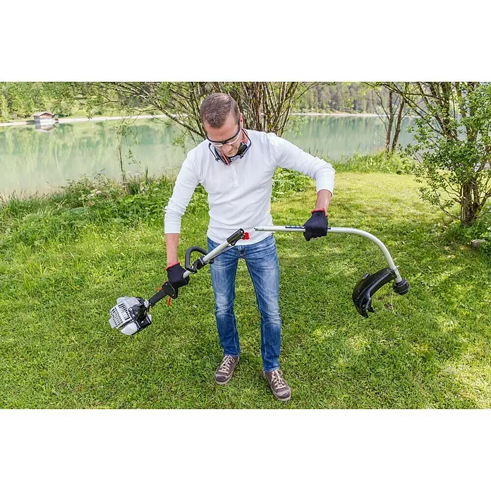 AL-KO Benzinski motorni trimer BC 223 L-S - 0,7 kW, Širina reza: 41 cm - Proizvod u upotrebi
