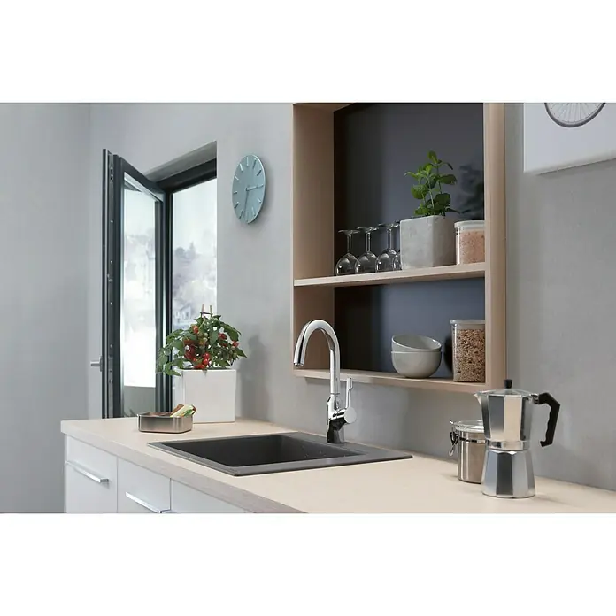 Hansgrohe Spültischarmatur Focus M43 - Chrom, Matt, Hoher Auslauf - Stimmungsaufnahme