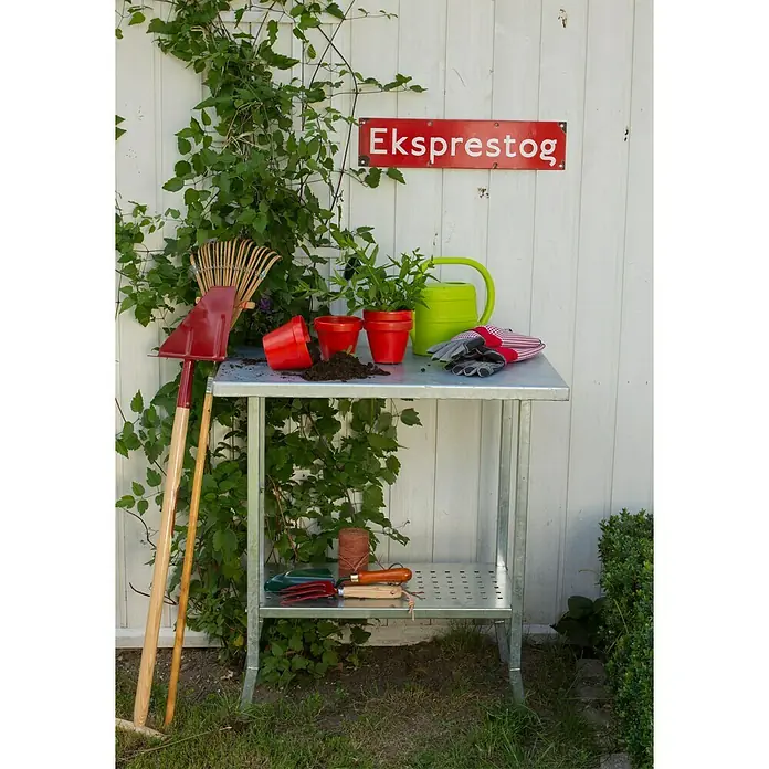 Plus Pflanztisch - 75 x 45 x 80 cm, Metall - Stimmungsaufnahme