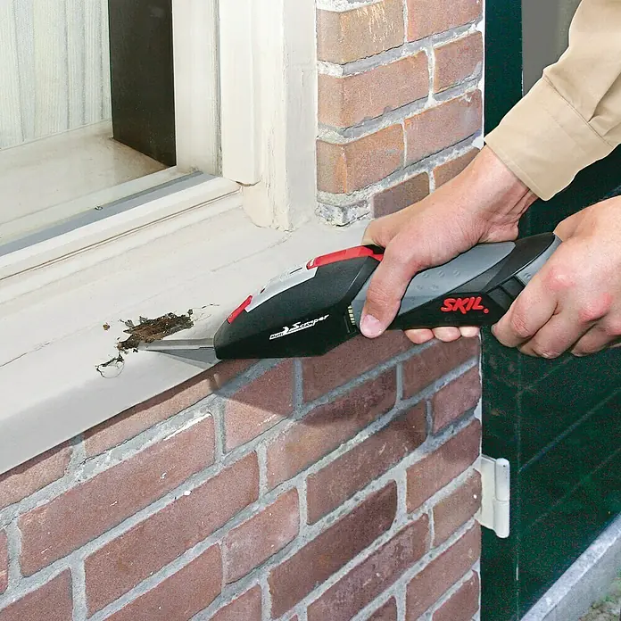 Skil Rascador 7710 AA - 28,8 x 6,8 cm - Producto en uso