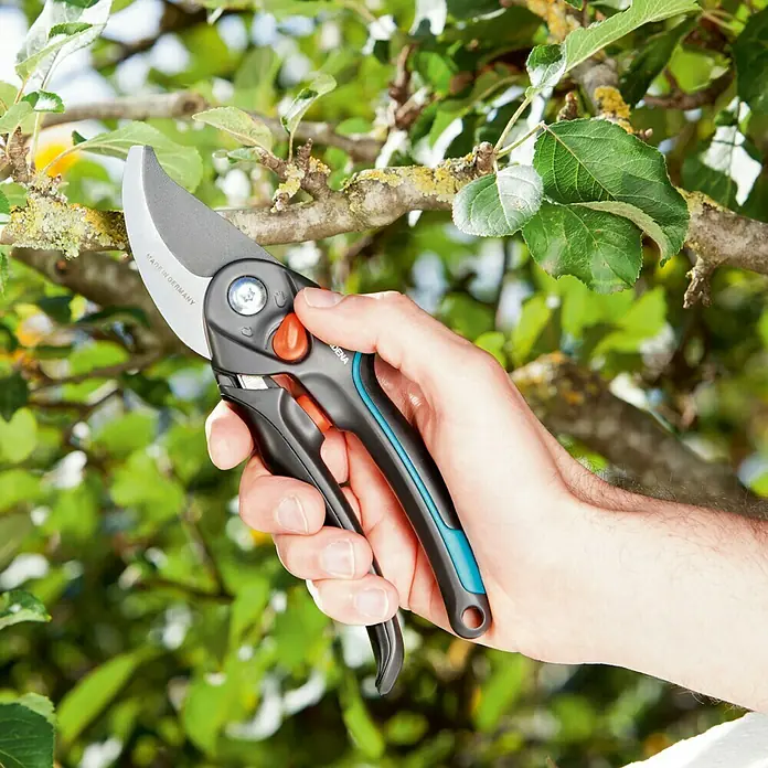 Gardena Comfort Gartenschere B/S-XL - Bypass, Max. Aststärke: 24 mm