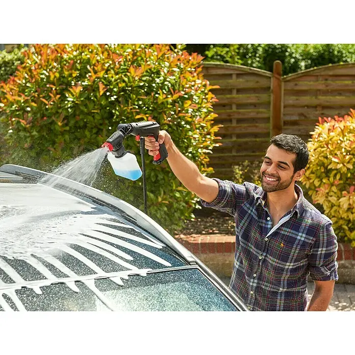 Bosch Hochdruckreiniger EasyAquatak 100 - 1.100 W, Max. Druck: 100 bar, Fördermenge: 270 l/h - Anwendungsbeispiel