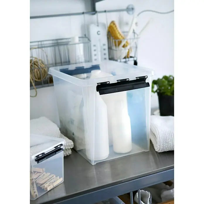 SmartStore Aufbewahrungsbox Classic - L x B x H: 34 x 25 x 27 cm, Kunststoff, Transparent - Stimmungsaufnahme