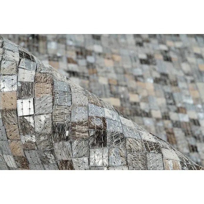 Kayoom Echtlederteppich Finish - Grau/Silber, 150 x 80 cm, 100 % Leder - Detailaufnahme