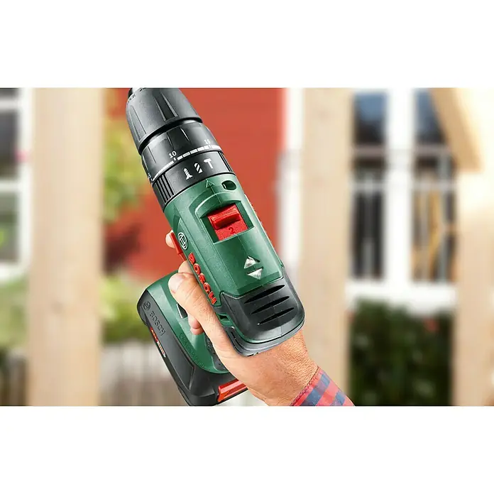 Bosch Taladro atornillador percutor de batería PSB 1800 LI-2 + set de 51 piezas - 18 V, 2 baterías, 1,5 Ah, 440 r.p.m. - 1.350 r.p.m.