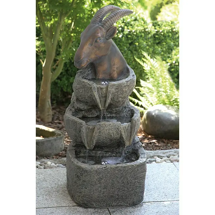 Silex Kunststeinbrunnen Steinbock - 33,5 x 32 x 77,5 cm - Stimmungsaufnahme