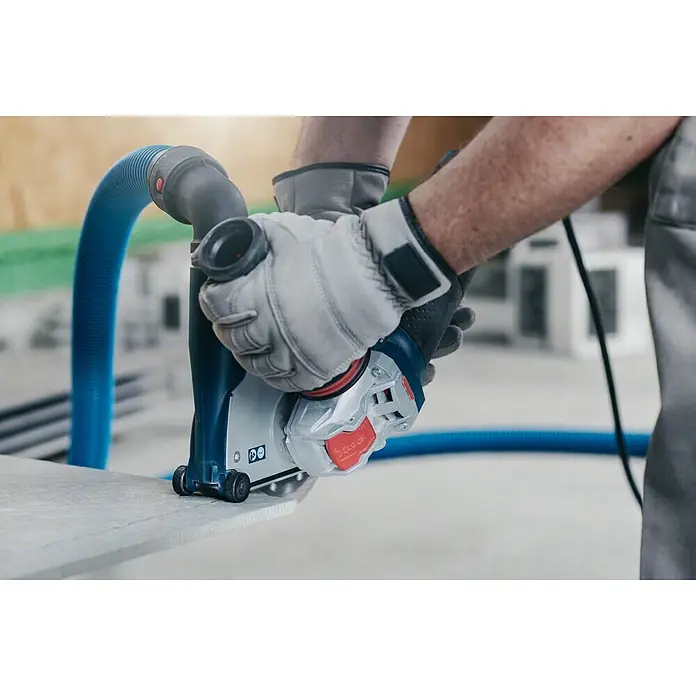 Bosch Professional X-Lock Winkelschleifer GWX 9-125 S X-Lock - 900 W, Durchmesser Scheibe: 125 mm, Leerlaufdrehzahl: 2.800 U/min - 11.000 U/min - Anwendungsbeispiel