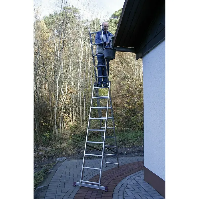 Krause Corda Escalera multiusos - Altura de trabajo: 6,3 m, 3 x 9 peldaños, Aluminio - Producto en uso