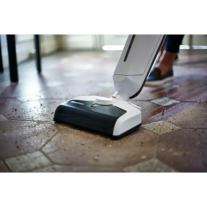 Nilfisk Hartbodenreiniger Combi - 450 W - Anwendungsbeispiel