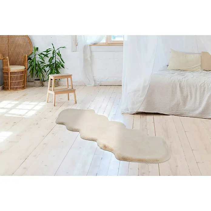 Kayoom Deko-Kunstfell Rabbit doppelt - Tieroptik, Elfenbein, 180 x 60 cm, 100 % Polyester - Stimmungsaufnahme