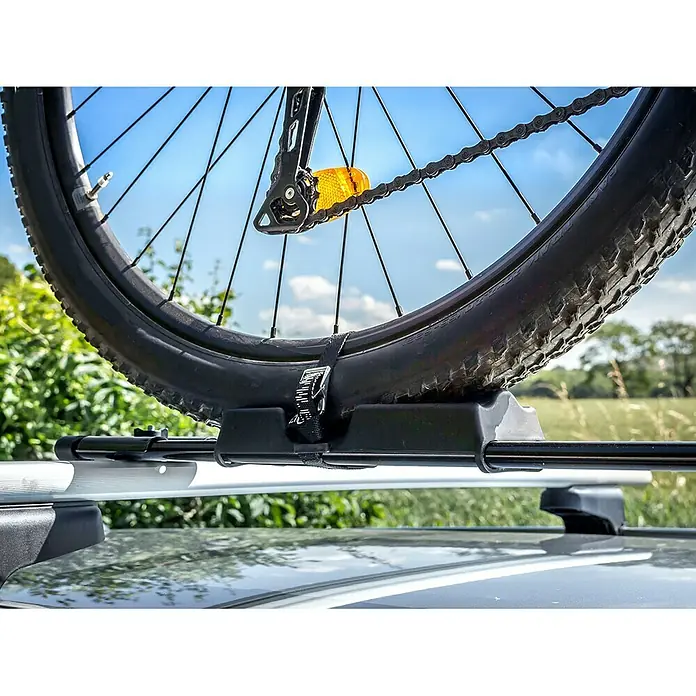 Eufab Fahrradträgeraufsatz Super Bike - Geeignet für: 1 Fahrrad, Traglast: 15 kg - Anwendungsbeispiel