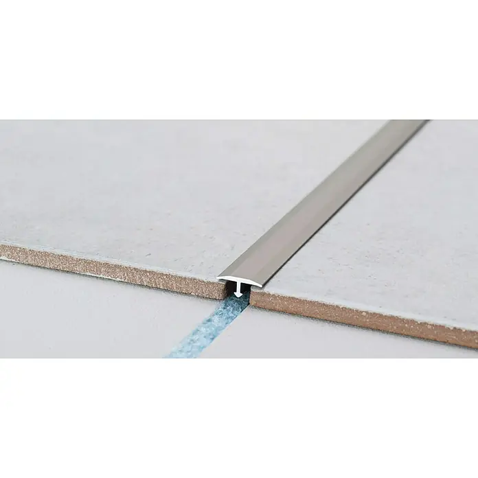 LOGOCLIC T-Profil 265 - Edelstahl matt, 2,7 m x 14 mm, Montageart: Kleben - Detailaufnahme