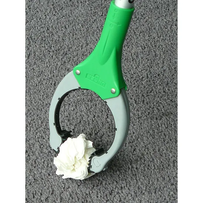 Unger Greifzange Nifty Nabber - 92 cm - Anwendungsbeispiel