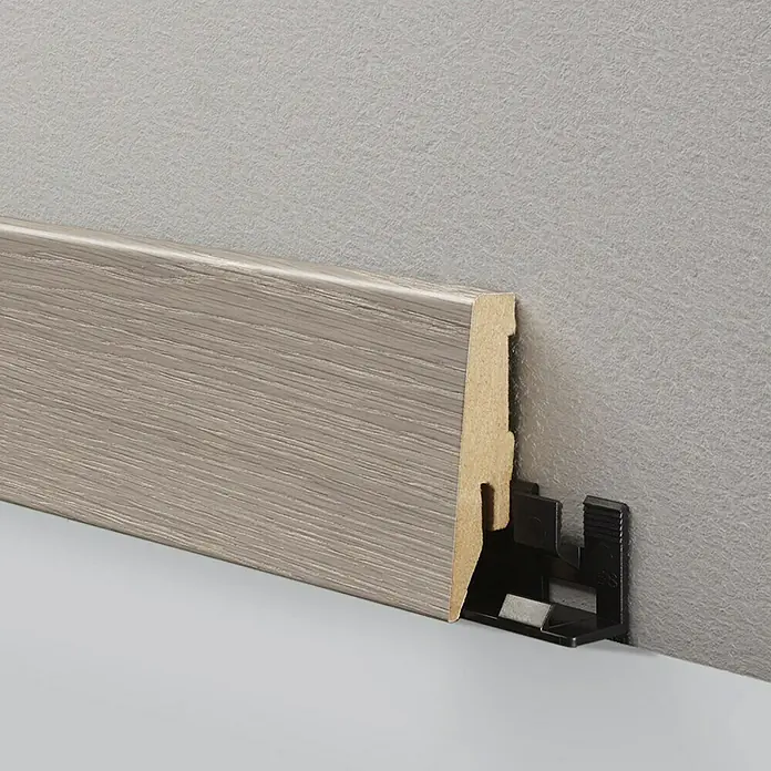 LOGOCLIC Plint K58 C Deep Coast - 2,4 m x 18 mm x 58 mm, Recht - Close-up