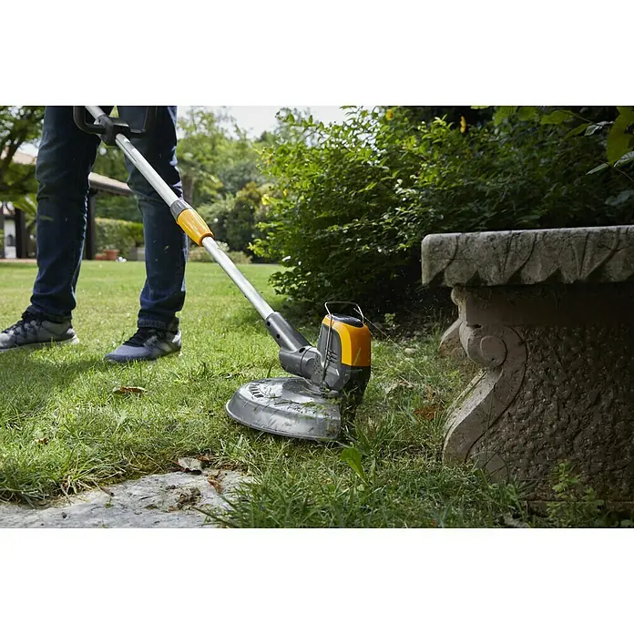 Stiga 500er Serie Accu Grastrimmer SGT 500 AE - Excl. accu, Snijbreedte: 30 cm - Toepassingsvoorbeeld
