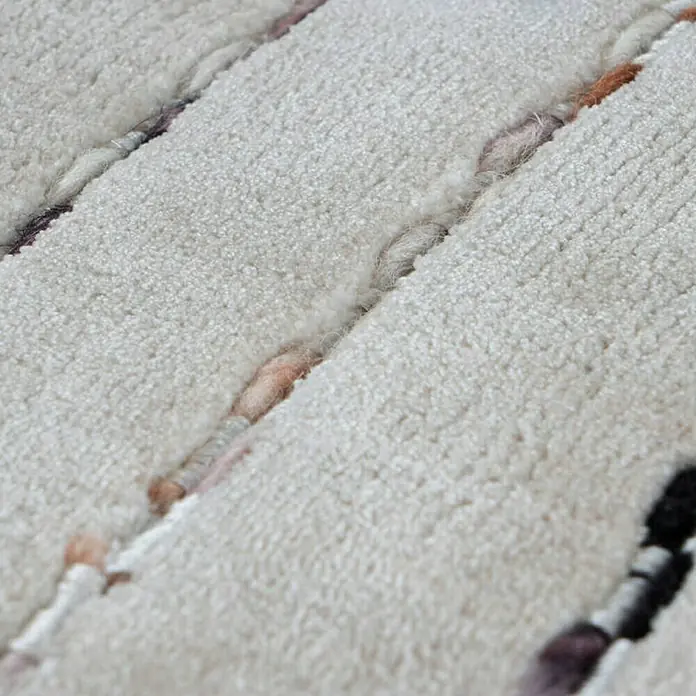 Kayoom Kurzflorteppich Prime - Beige, 150 x 80 cm, 70 % Viskose, 30 % Wolle - Detailaufnahme