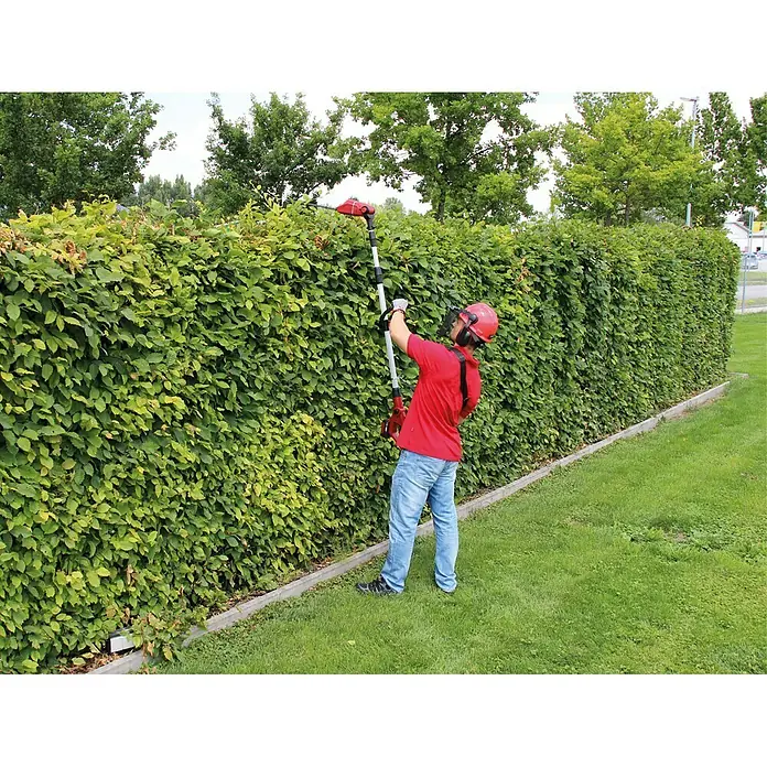 Einhell Power X-Change Akku-Heckenschere GE-HH 18/45 Li T-Solo - 18 V, Li-Ionen, Ohne Akku, Schnittlänge: 40 cm - Anwendungsbeispiel