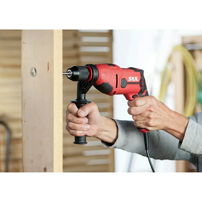 Skil Schlagbohrmaschine 6725 AA - 710 W, Leerlaufdrehzahl: 0 U/min - 2.800 U/min - Anwendungsbeispiel