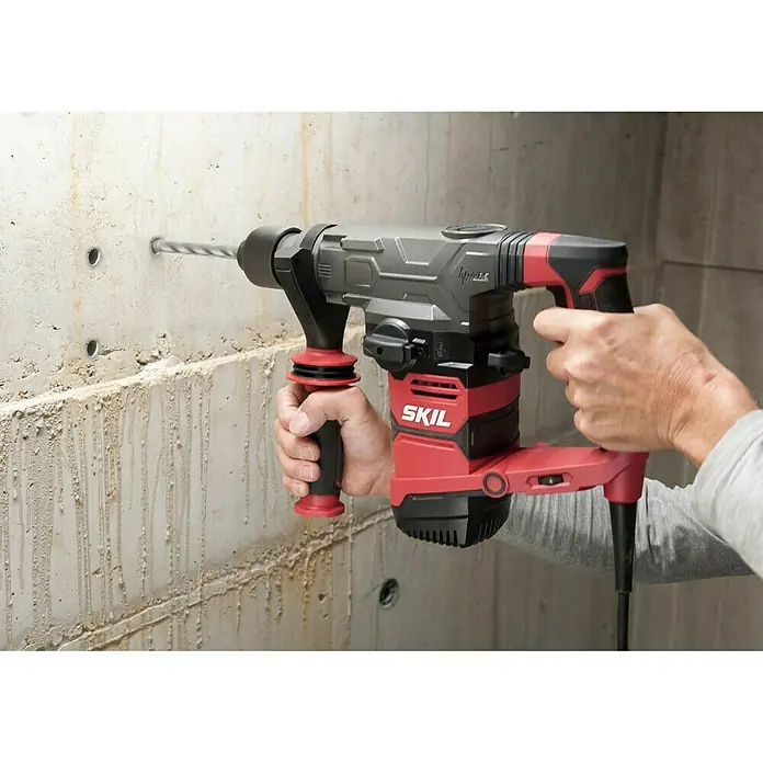 Skil Bohrhammer 1781 GA - 1.500 W, Leerlaufdrehzahl: 100 U/min - 750 U/min, Einzelschlagstärke: 5 J - Anwendungsbeispiel