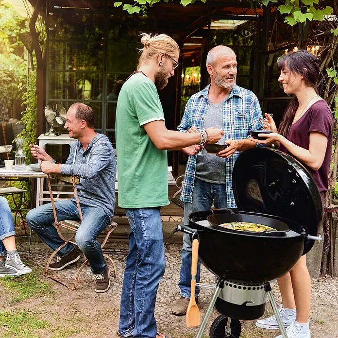 Weber Barbacoa redonda con tapa Master Touch GBS - Negro, Superficie parrilla: Ø 57 cm