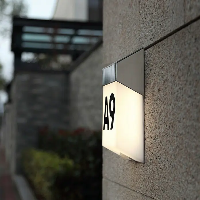 Lutec Aplique solar para exterior con sensor - Detector de movimiento, Blanco neutro, IP44