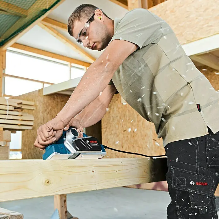 Bosch Professional Handhobel GHO 26-82 D - 710 W, Hobeltiefe: 0 mm - 2,6 mm, Leerlaufdrehzahl: 18.000 U/min